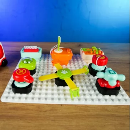 Бизиборд детский BabyToys HE 8082 с шестернями и пищалкой
