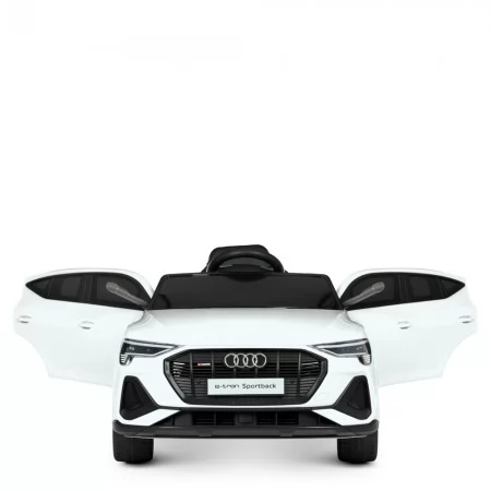 Детский электромобиль Джип Audi Q8 e-tron Sportback Bambi M 4806EBLR-1 белый, 2 мотора по 30W, EVA, кожа, MP3, USB, Bluetooth