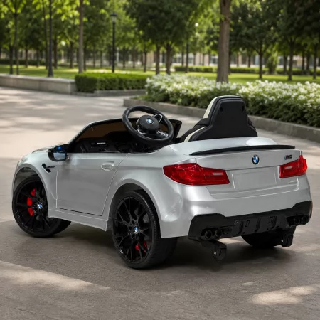 Дитячий електромобіль BMW M5 Bambi M 4791EBLRS-11 сірий, автофарбування, 2 мотори по 35W, EVA, шкіра, MP3, USB, Bluetooth Дитячий електромобіль BMW M5 Bambi M 4791EBLRS-11 сірий, автофарбування, 2 мотори по 35W, EVA, шкіра, MP3, USB, Bluetooth