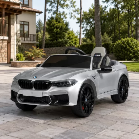 Дитячий електромобіль BMW M5 Bambi M 4791EBLRS-11 сірий, автофарбування, 2 мотори по 35W, EVA, шкіра, MP3, USB, Bluetooth Дитячий електромобіль BMW M5 Bambi M 4791EBLRS-11 сірий, автофарбування, 2 мотори по 35W, EVA, шкіра, MP3, USB, Bluetooth