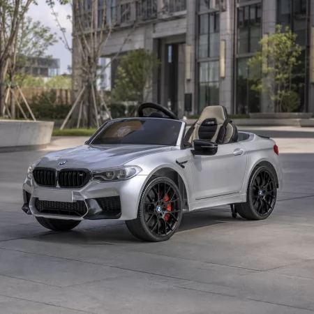 Дитячий електромобіль BMW M5 Bambi M 4791EBLRS-11 сірий, автофарбування, 2 мотори по 35W, EVA, шкіра, MP3, USB, Bluetooth Дитячий електромобіль BMW M5 Bambi M 4791EBLRS-11 сірий, автофарбування, 2 мотори по 35W, EVA, шкіра, MP3, USB, Bluetooth