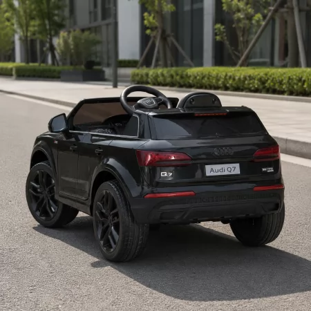 Детский электромобиль Джип Audi Q7 M 5796EBLR-2, 2 мотора по 35W, EVA, экокожа, MP3, USB, Bluetooth, черный Детский электромобиль Джип Audi Q7 M 5796EBLR-2, 2 мотора по 35W, EVA, экокожа, MP3, USB, Bluetooth, черный