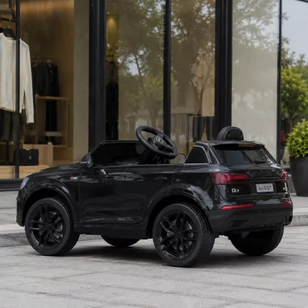 Детский электромобиль Джип Audi Q7 M 5796EBLR-2, 2 мотора по 35W, EVA, экокожа, MP3, USB, Bluetooth, черный Детский электромобиль Джип Audi Q7 M 5796EBLR-2, 2 мотора по 35W, EVA, экокожа, MP3, USB, Bluetooth, черный