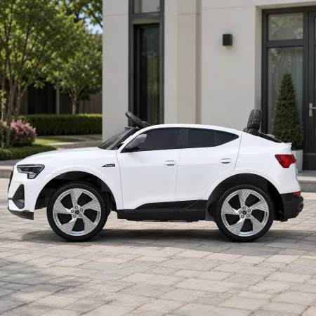 Детский электромобиль Джип Audi Q8 e-tron Sportback Bambi M 4806EBLR-1 белый, 2 мотора по 30W, EVA, кожа, MP3, USB, Bluetooth