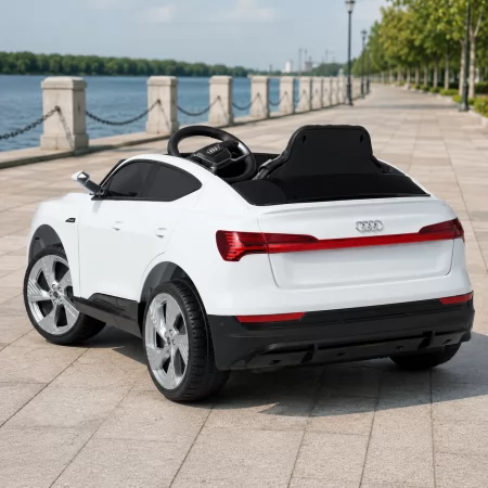 Детский электромобиль Джип Audi Q8 e-tron Sportback Bambi M 4806EBLR-1 белый, 2 мотора по 30W, EVA, кожа, MP3, USB, Bluetooth