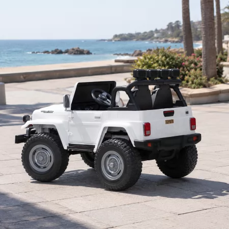 Детский электромобиль Джип Toyota Land Cruiser FJ40 Bambi M 4968 EBLR-1 двухместный белый, 4 мотора по 80W, EVA, кожа, USB, Bluetooth, свет Детский электромобиль Джип Toyota Land Cruiser FJ40 Bambi M 4968 EBLR-1 двухместный белый, 4 мотора по 80W, EVA, кожа, USB, Bluetooth, свет