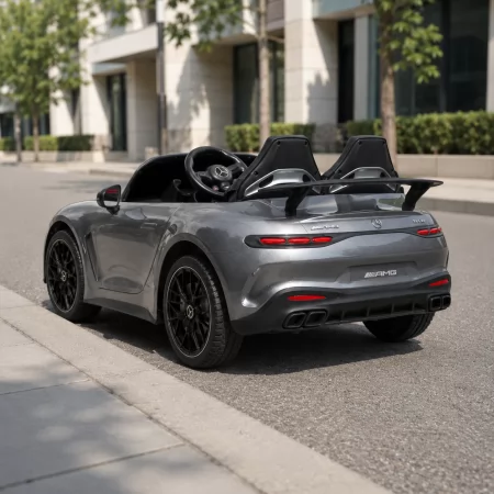 Детский электромобиль Mercedes-AMG GT R Roadster M 6315EBLRS-11 серый двухместный, 2 мотора по 320W, EVA, кожа, Bluetooth, MP3