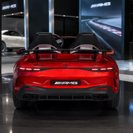 Детский электромобиль Mercedes-AMG GT R Roadster M 6315EBLRS-3 красный, двухместный, 2 мотора по 320W, EVA, кожа, Bluetooth, автопокраска