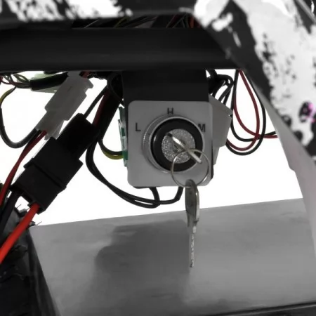 Квадроцикл HB-ATV1000AS-8 мотор1000W, 3акум.12A/12V, скорост.25км/ч, до 45кг, розовый Квадроцикл HB-ATV1000AS-8 мотор1000W, 3акум.12A/12V, скорост.25км/ч, до 45кг, розовый
