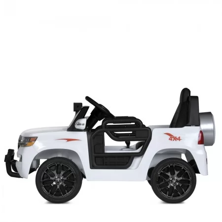Детский электромобиль Bambi M 5101 EBLR-1 Toyota Land Cruiser, белый