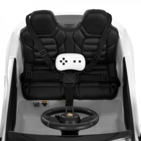 Детский электромобиль Porsche Macan Turbo M 6314EBLR-1 белый, 2 мотора по 35W, EVA, кожа, MP3, Bluetooth