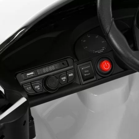 Детский электромобиль Porsche Macan Turbo M 6314EBLR-1 белый, 2 мотора по 35W, EVA, кожа, MP3, Bluetooth